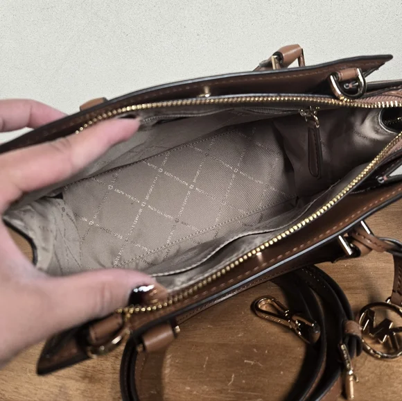 Michael Kors Tan Crossbody Bag - Picture 7 of 8